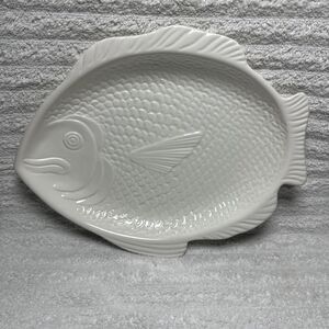 Whittier Pottery Ceramic Fish Platter Vintage 1979 White USA 11x9 Small Chip